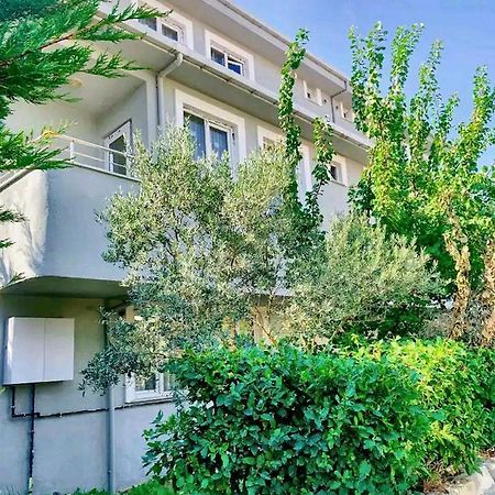 Ahmet Teacher Hotel,6 Minutes From The Airport Arnavutkoy エクステリア 写真
